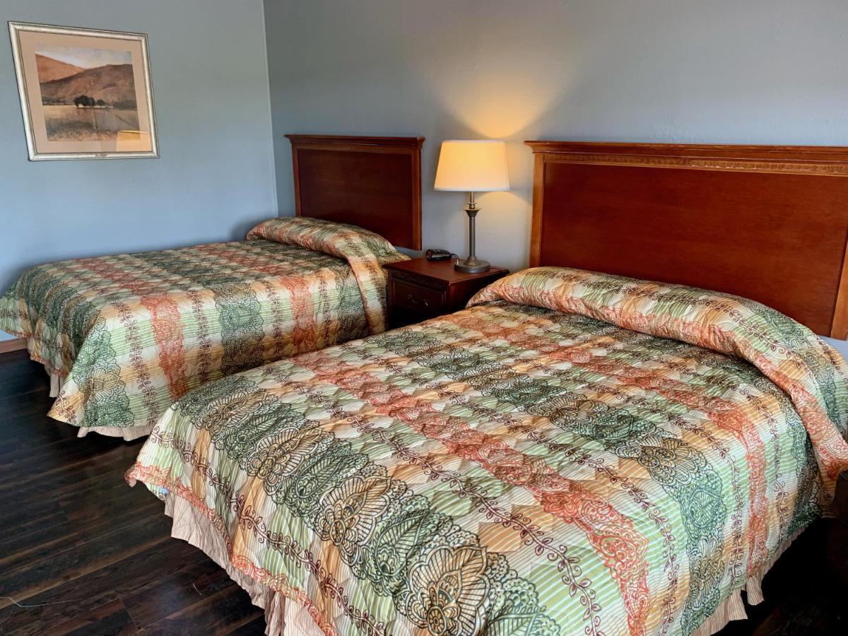 Hiway Inn Express Elk City Buitenkant foto